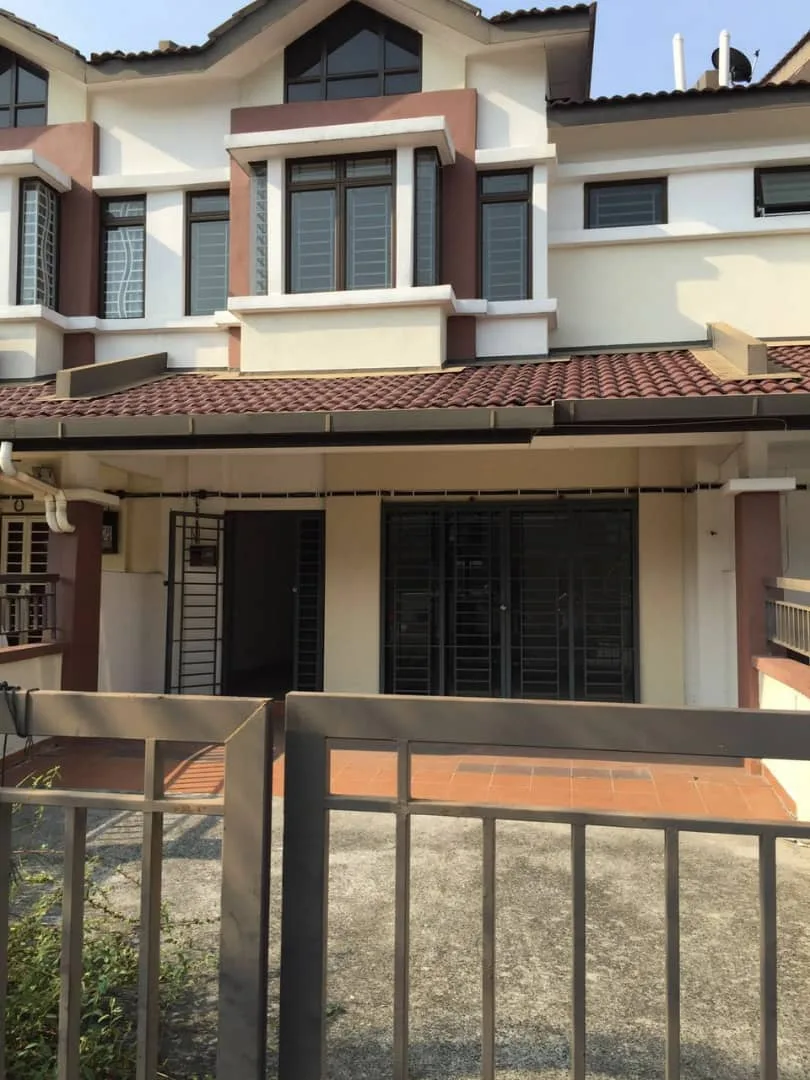Angie WTS Double Storey@ Bandar Puteri Klang (Jalan Gelang 7)