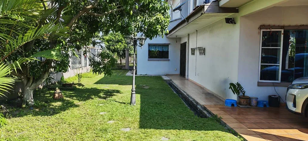 CW Tan WTS Double Storey Corner Lot @ Jenaris Bandar Botanic | Extra Land | 6-Car Parking | Facing South