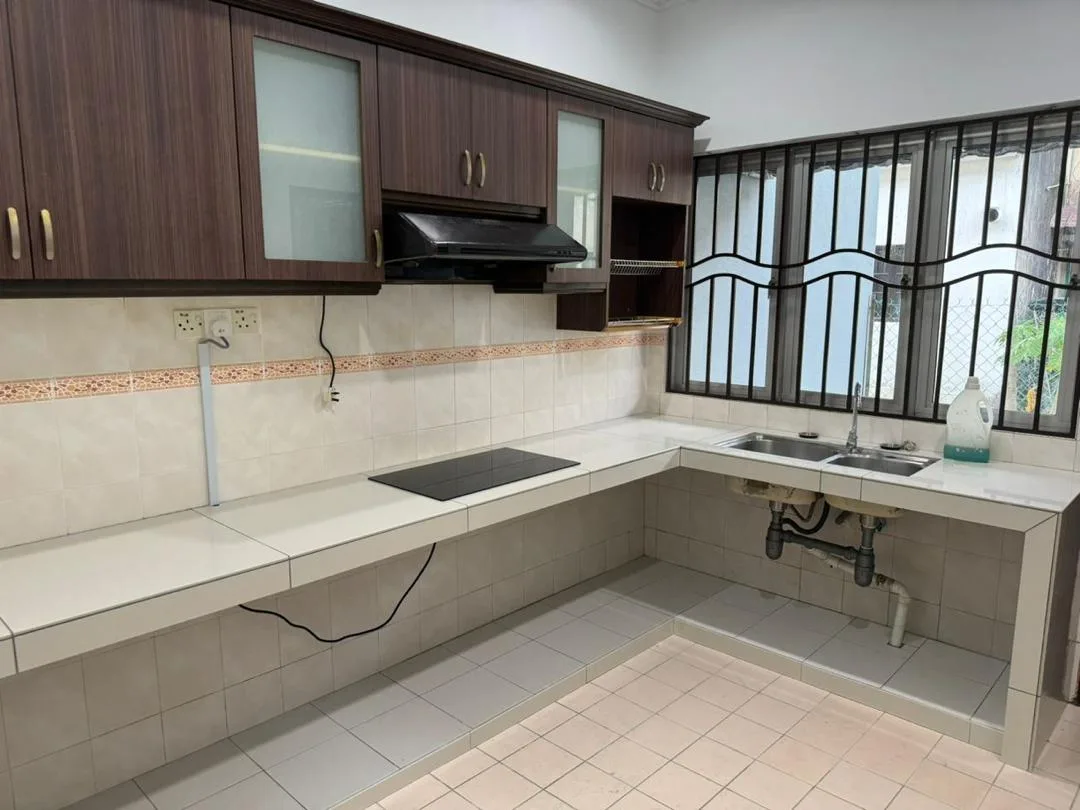 2-Storey Intermediate House for Sale in Bandar Puteri, Klang