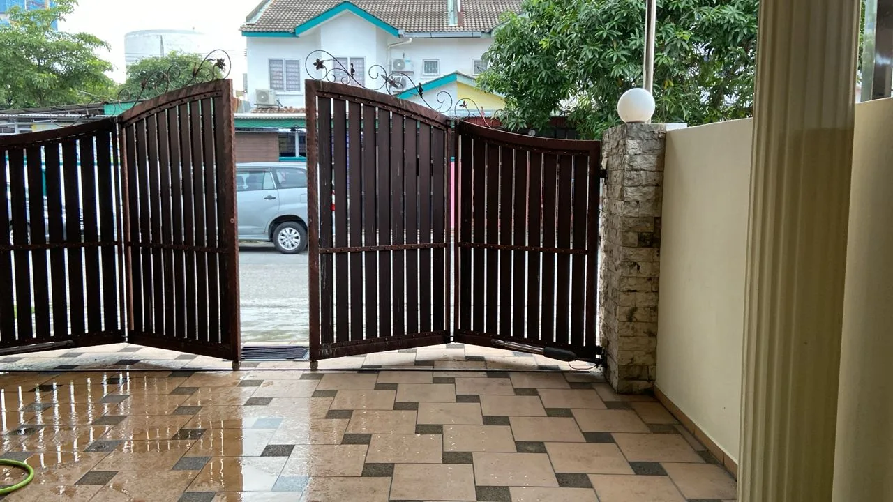 4R3B 2 Storey Terrace House@ Bukit Tinggi (Next to Lotus's)
