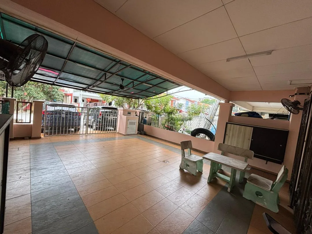 4R4B Double Storey House @ Delima Bandar Parklands